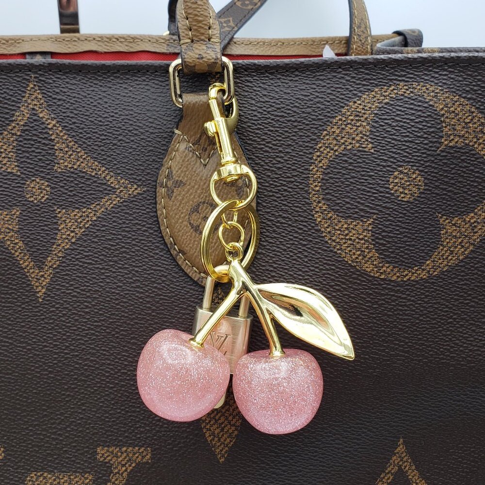 Authentic Louis Vuitton Lock & Key with Unbranded Apple Charm, Keychain - Picture 9 of 10